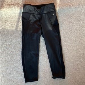 Kids XS black leggings/ Capris.